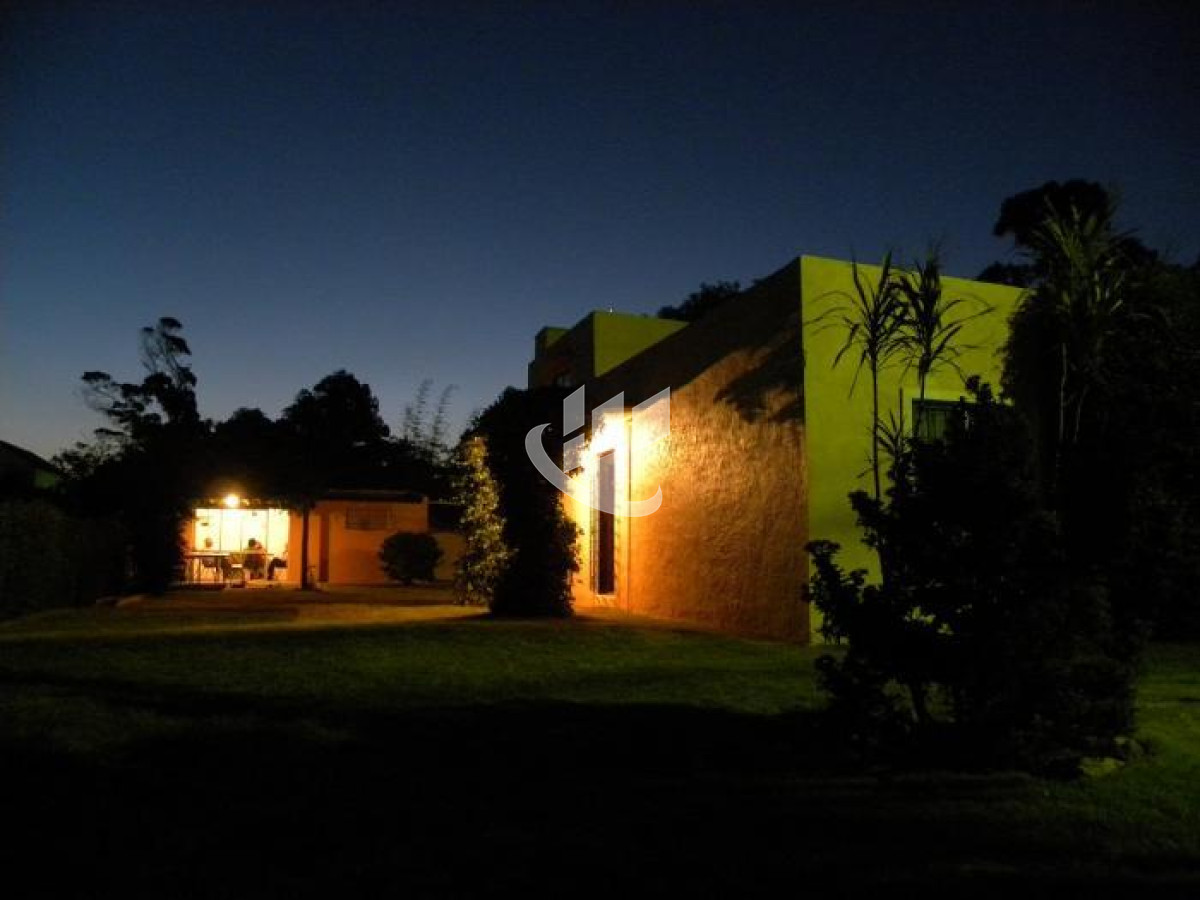 Casa ID.674 - Casa en venta -  Balneario Buenos Aires