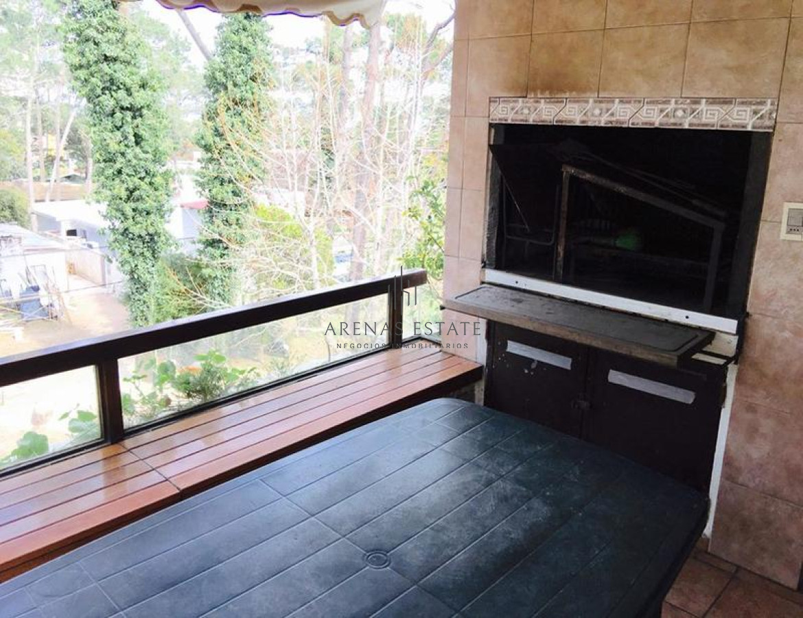 Apartamento ID.2251 - Apartamento en venta 3 dormitorios con parrillero Playa Mansa