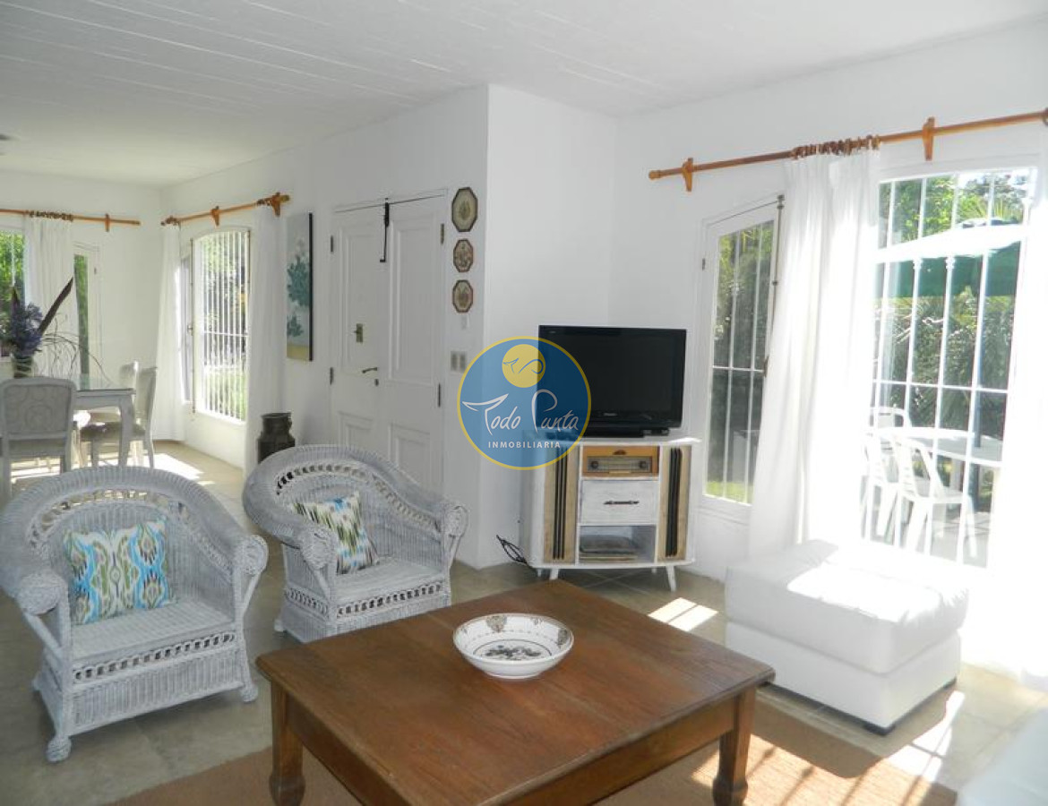 Miniatura de Casa de 2 dormitorios en El Tesoro, Punta del Este | Todo Punta