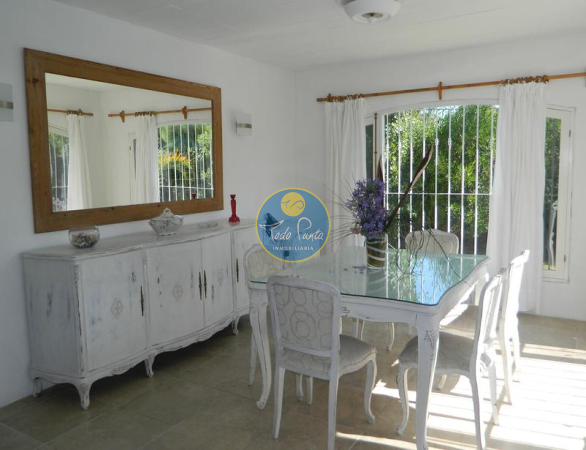 Miniatura de Casa de 2 dormitorios en El Tesoro, Punta del Este | Todo Punta