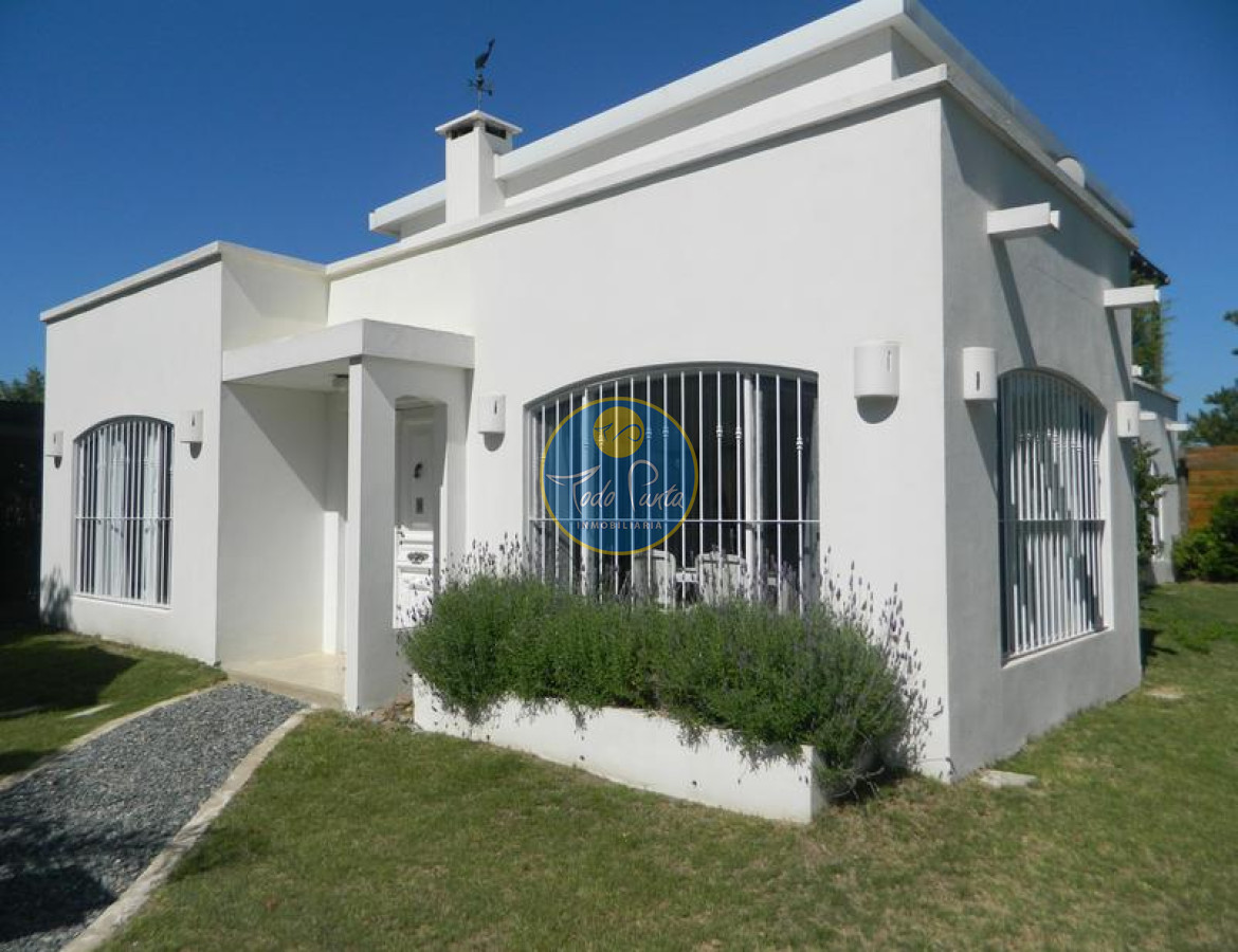 Casa de 2 dormitorios en El Tesoro, Punta del Este | Todo Punta