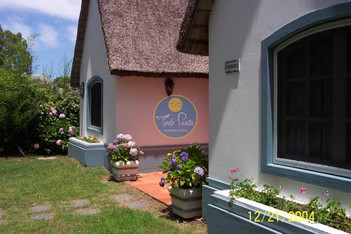 Miniatura de Casa de 2 dormitorios en El Tesoro, Punta del Este | Todo Punta