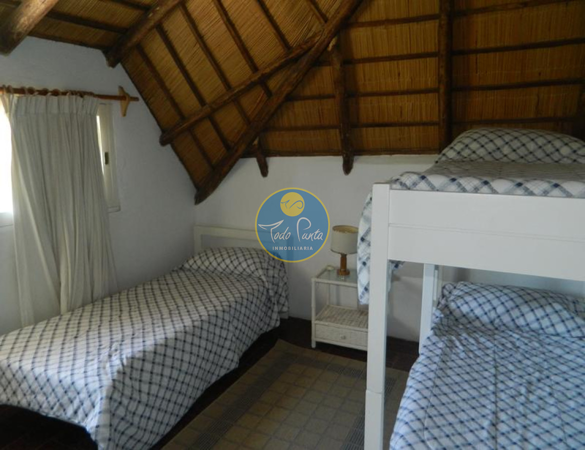 Miniatura de Casa de 3 dormitorios en El Tesoro, Punta del Este | Todo Punta