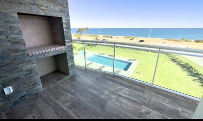Alquiler de apartamento 2 dormitorios en Pinares, Playa Mansa.