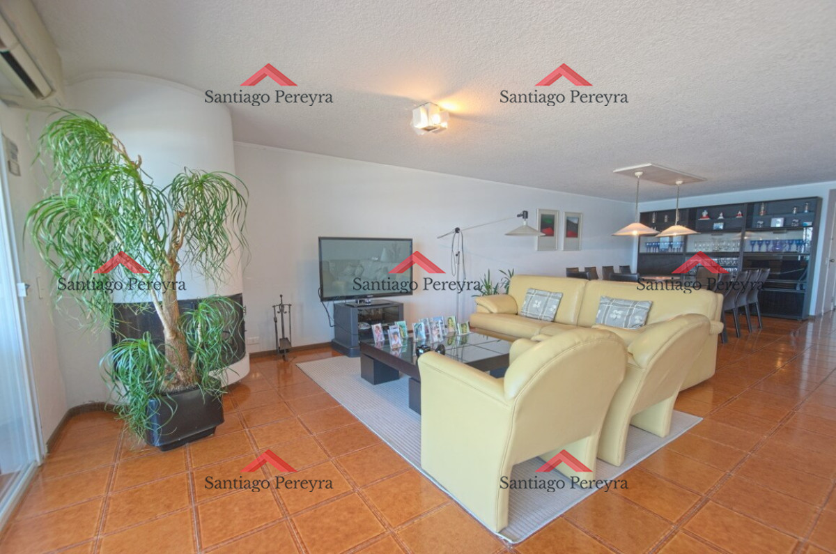 Apartamento ID.12933 - Apartamento frente al mar en Playa Brava, Venta