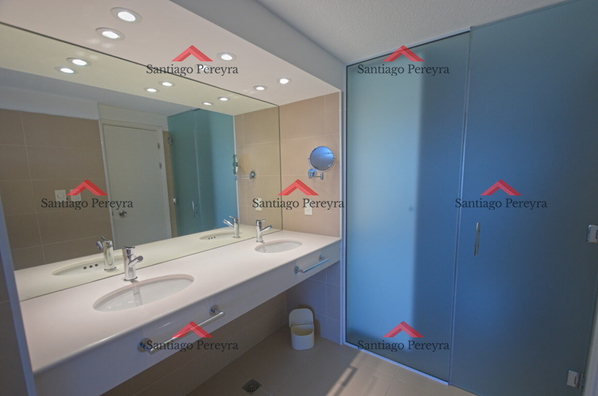 Apartamento ID.12933 - Apartamento frente al mar en Playa Brava, Venta