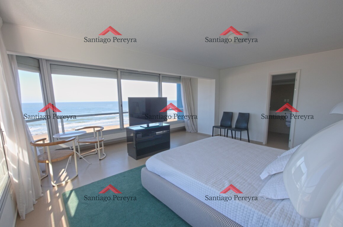 Apartamento ID.12933 - Apartamento frente al mar en Playa Brava, Venta