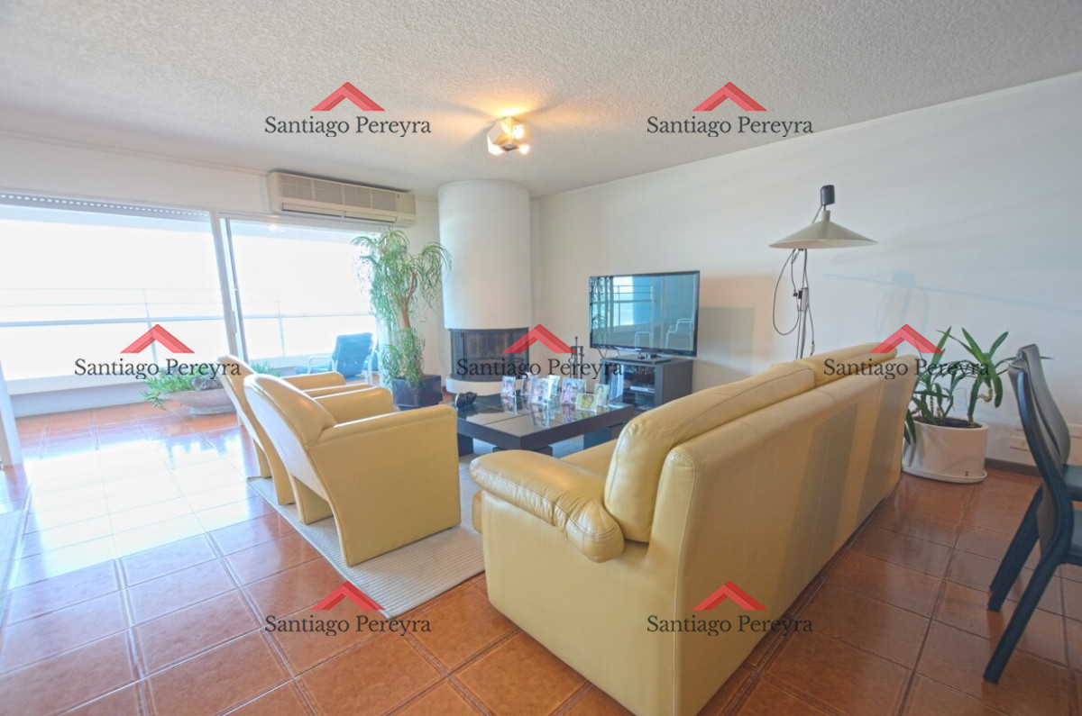 Apartamento ID.12933 - Apartamento frente al mar en Playa Brava, Venta