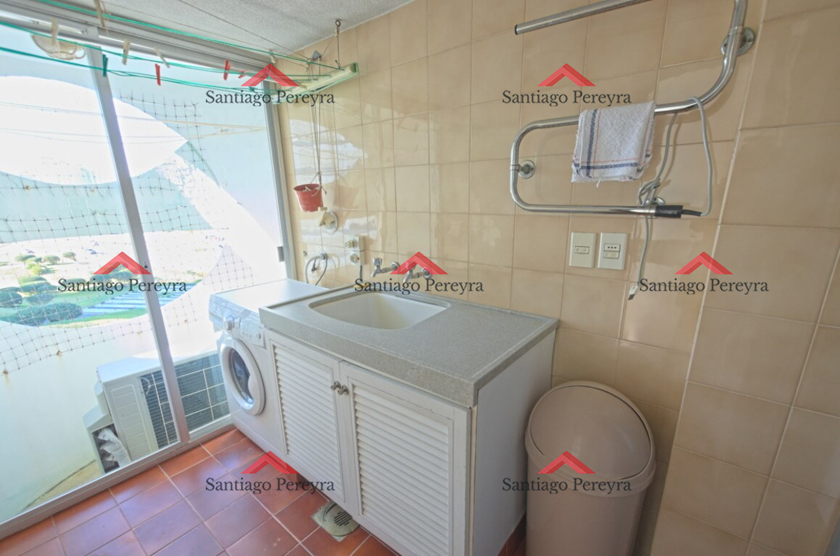 Apartamento ID.12933 - Apartamento frente al mar en Playa Brava, Venta