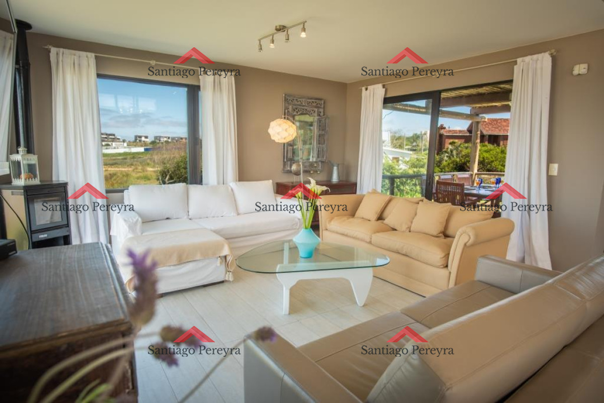Casa ID.7350 - Casa en venta con vista al mar