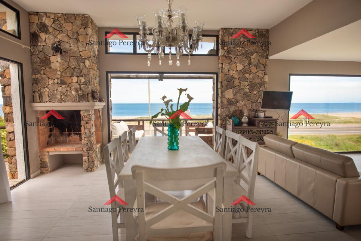 Casa ID.7350 - Casa en venta con vista al mar