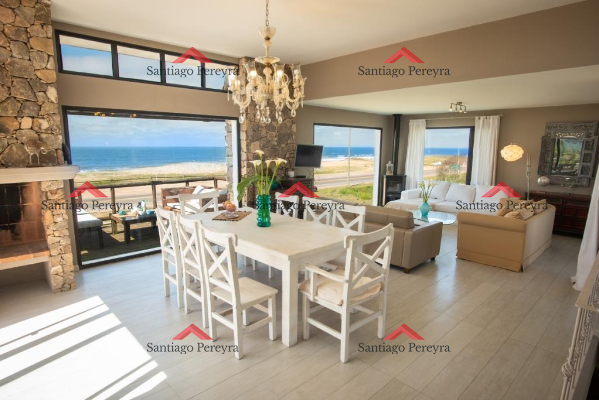 Casa ID.7350 - Casa en venta con vista al mar
