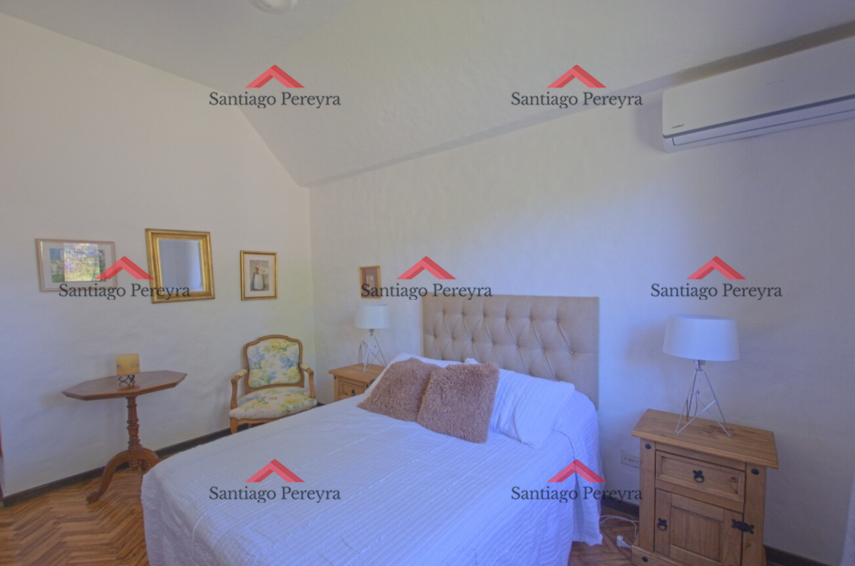 Casa ID.14422 - Casa de 4 dormitorios con piscina climatizada en alquiler