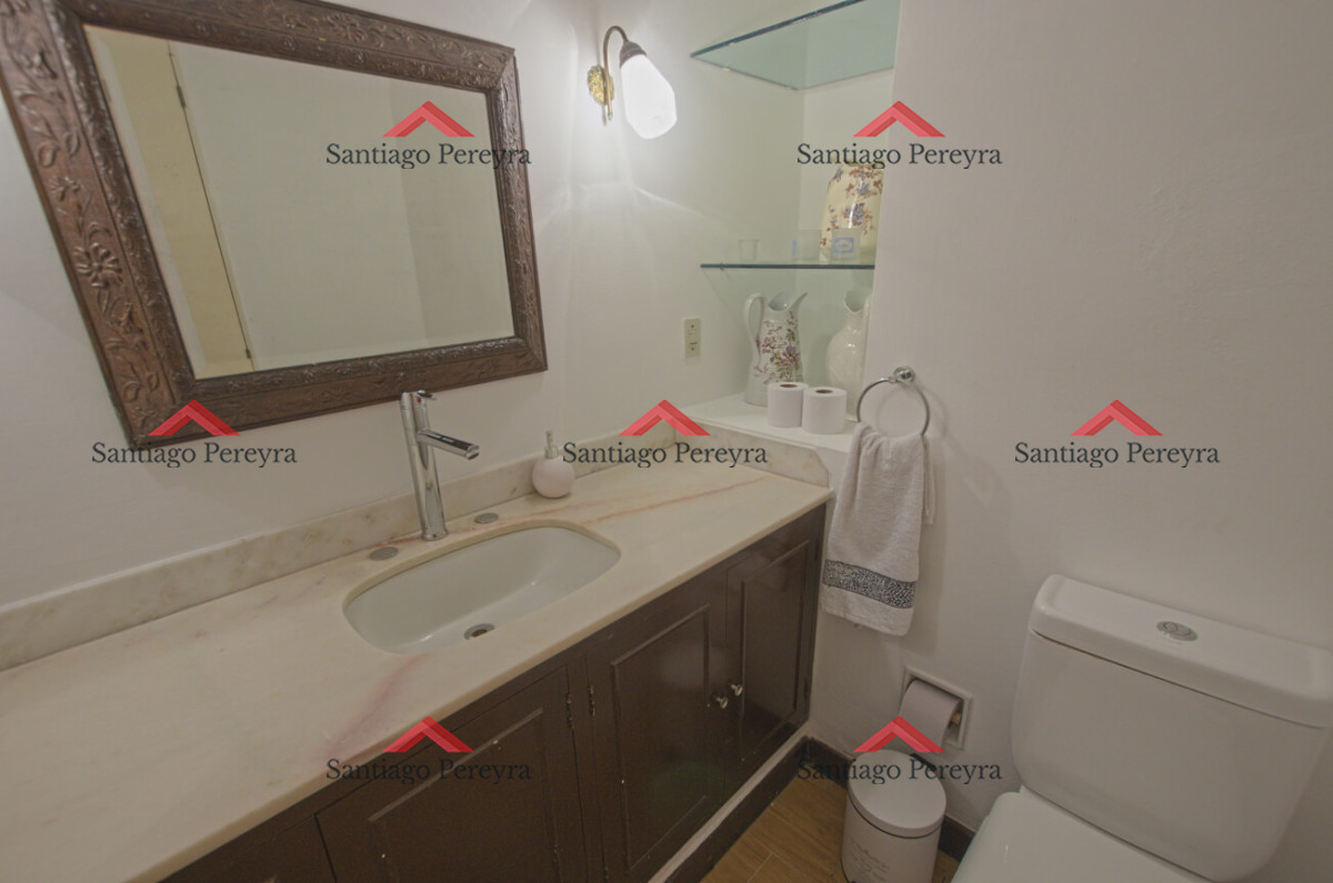 Casa ID.14422 - Casa de 4 dormitorios con piscina climatizada en alquiler