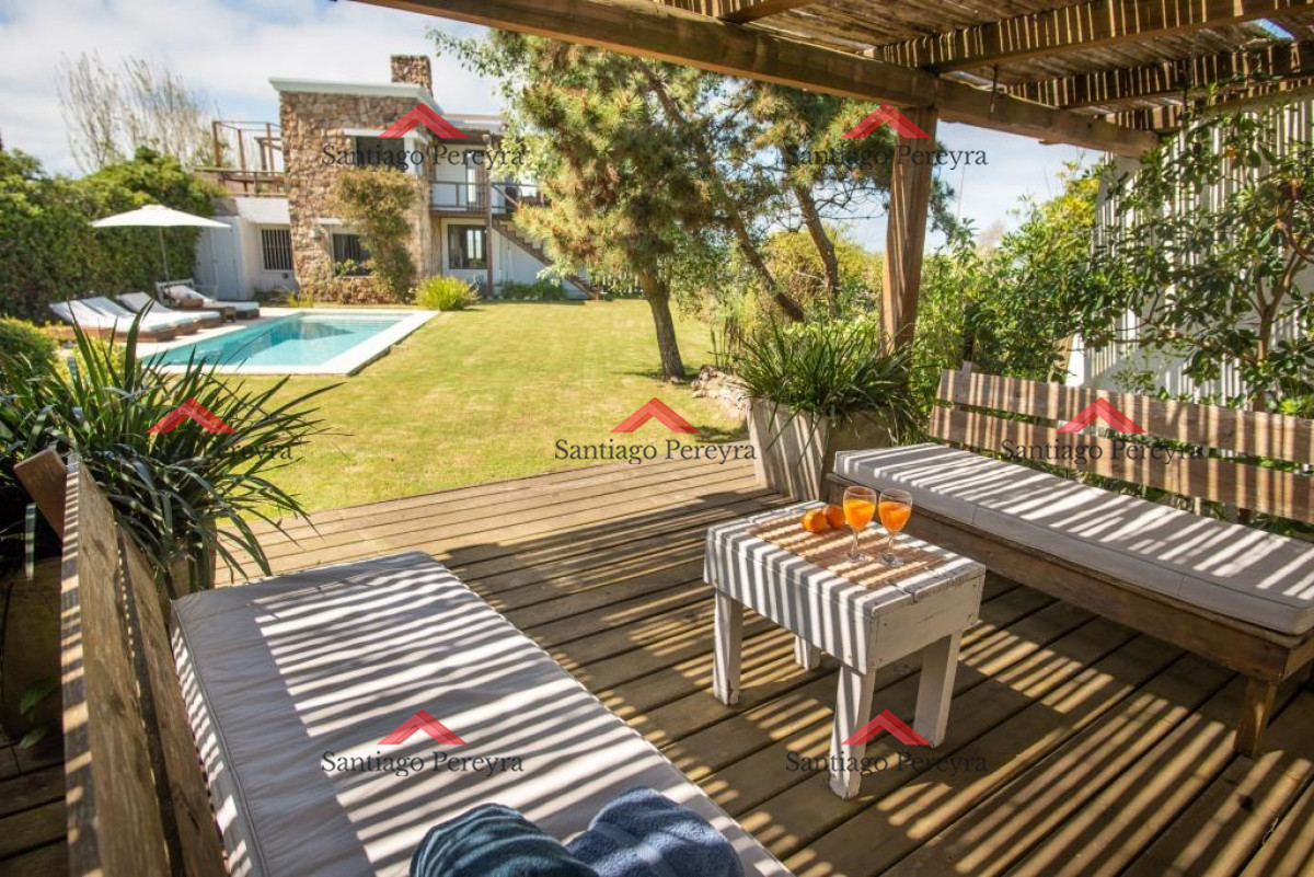 Casa ID.7350 - Casa en venta con vista al mar