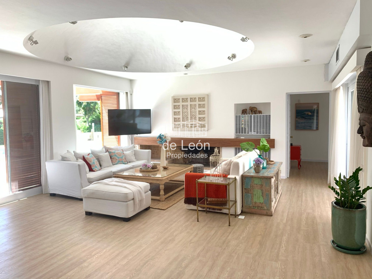 Casa ID.14864 - Casa en alquiler - Mansa