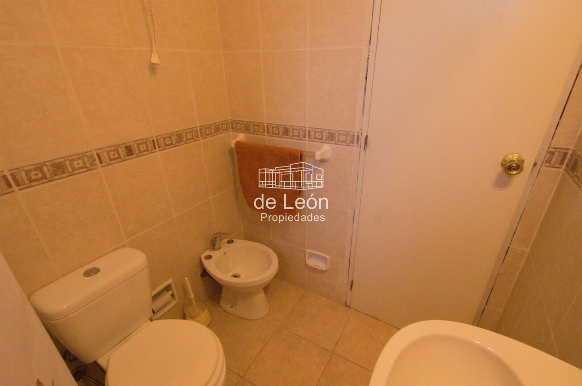 Casa ID.14865 - Casa de 4 dormitorios en venta Playa Mansa