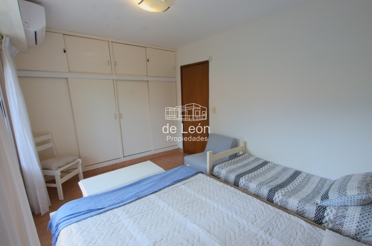 Casa ID.14865 - Casa de 4 dormitorios en venta Playa Mansa
