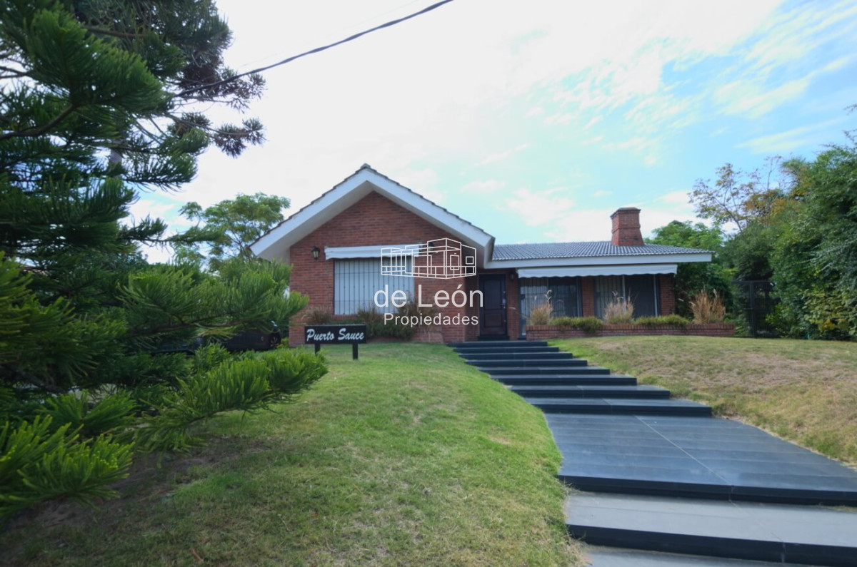 Casa ID.14865 - Casa de 4 dormitorios en venta Playa Mansa