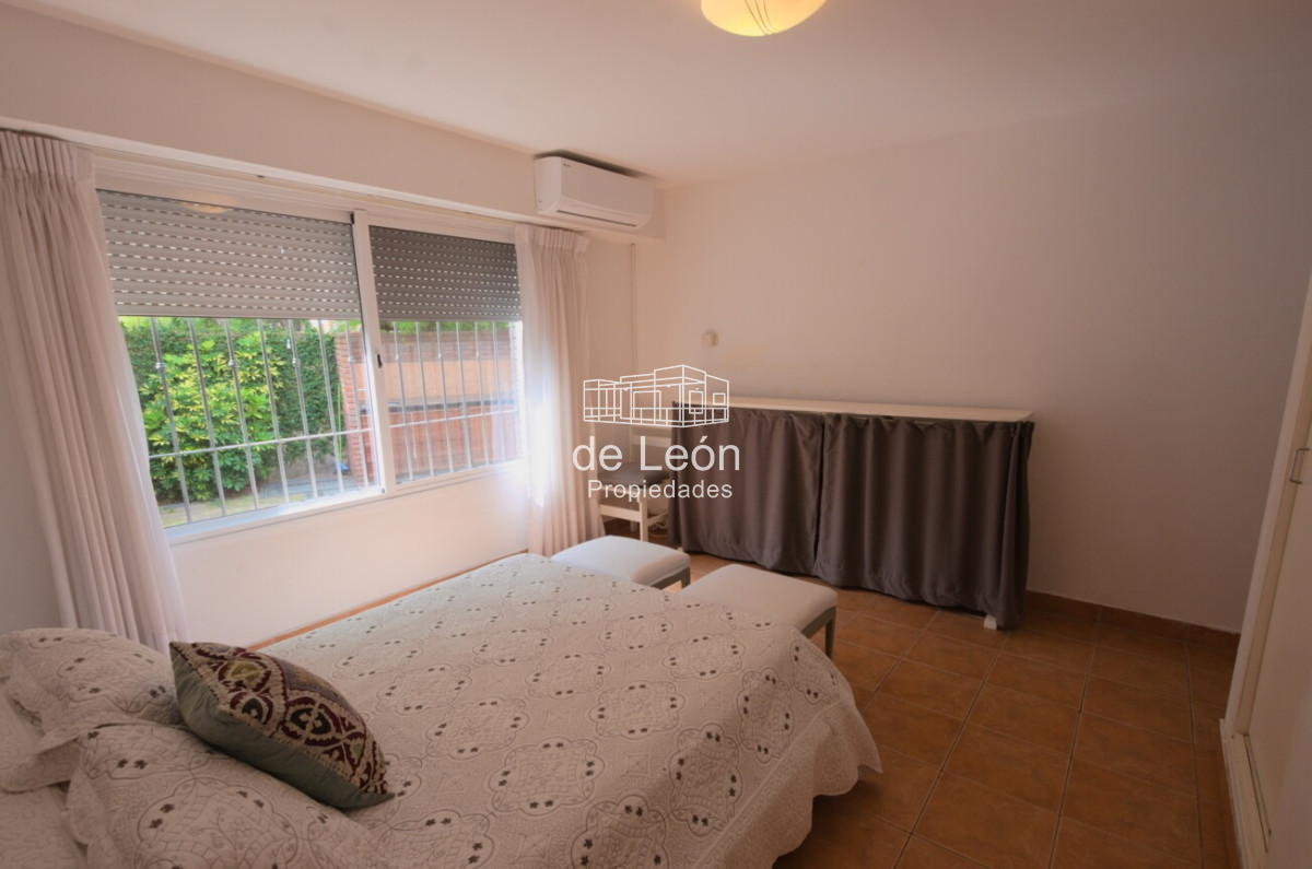 Casa ID.14865 - Casa de 4 dormitorios en venta Playa Mansa