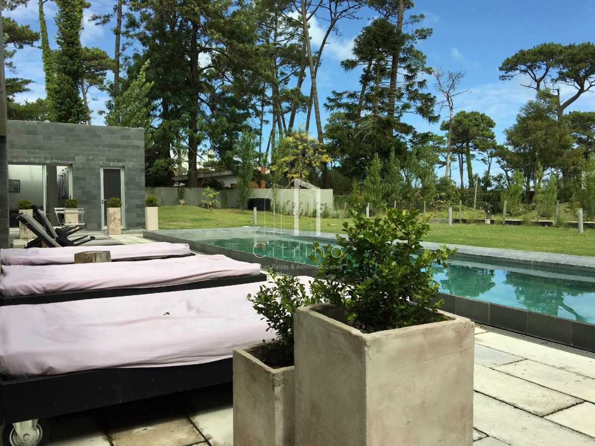 Apartamento ID.205 - Apartamento en alquiler anual 2 dormitorios con parrillero