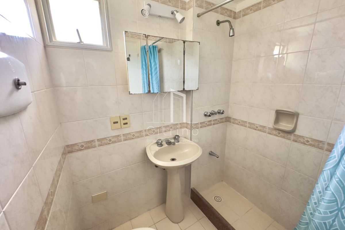 Apartamento ID.555 - Apartamento de 3 dormitorios en alquiler - Brava