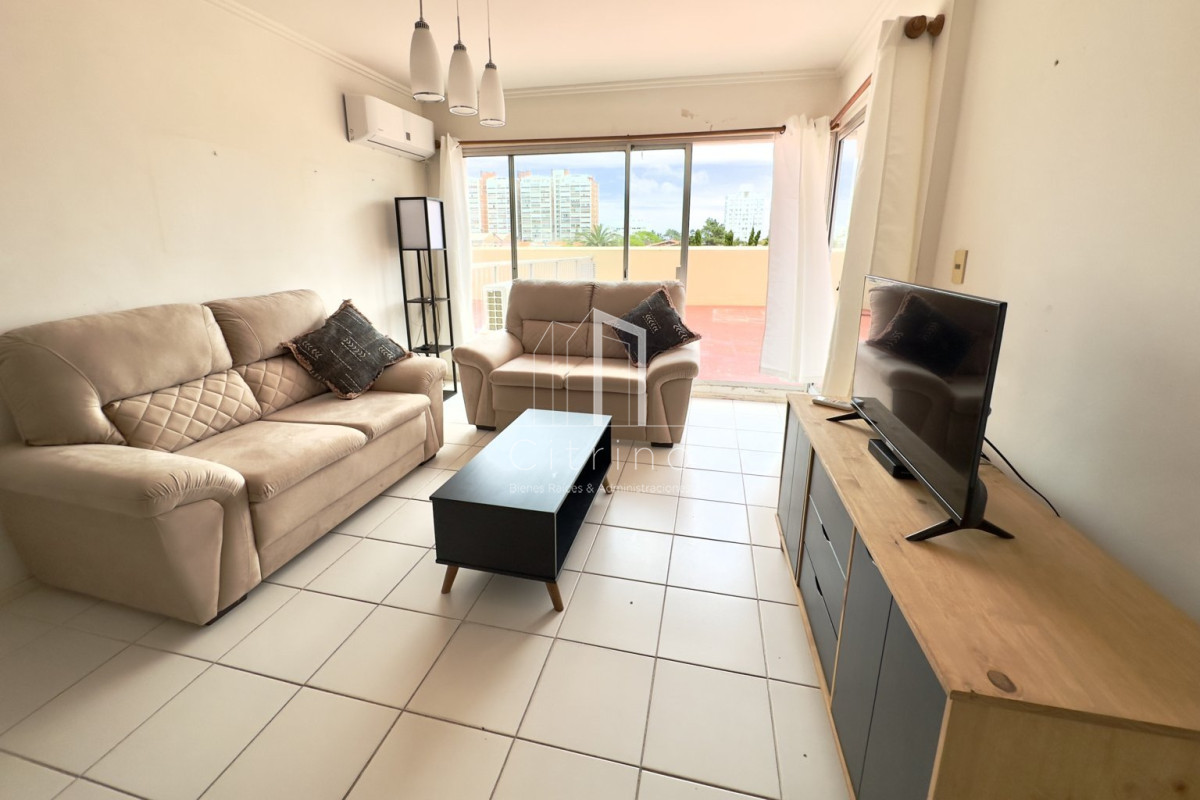 Apartamento ID.555 - Apartamento de 3 dormitorios en alquiler - Brava
