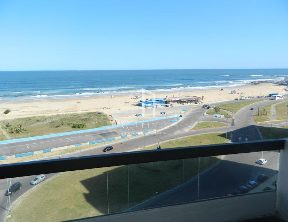 Apartamento ID.104 - Apartamento 3 dormitorios en venta Playa Brava.
