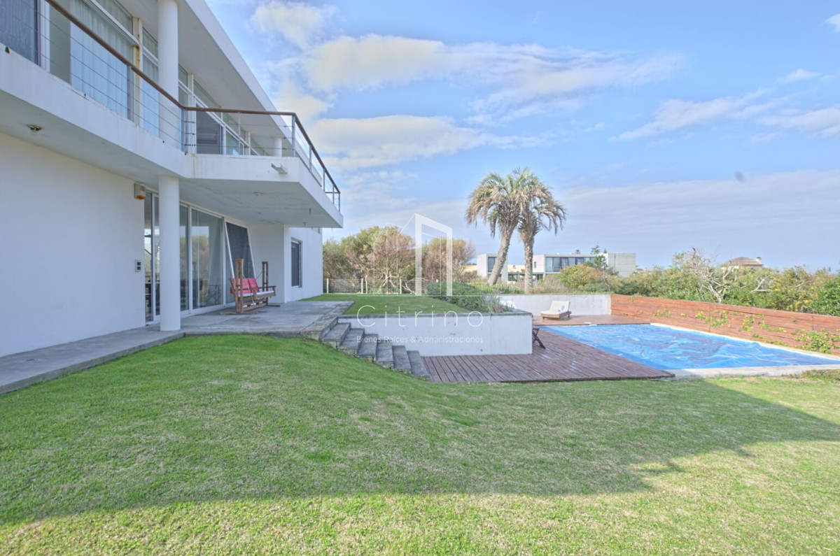Casa ID.254 - Casa en venta - Punta Piedras