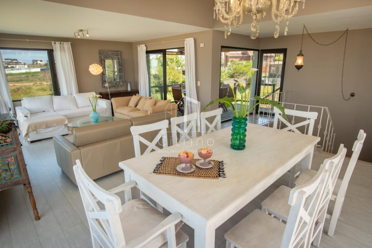 Casa ID.263 - Casa en venta 4 dormitorios