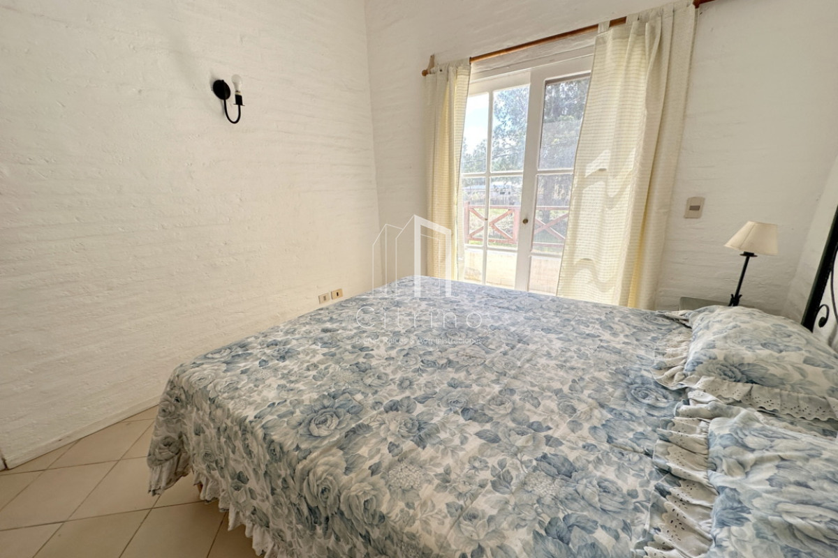 Casa ID.84 - Casa en alquiler 4 dormitorios con piscina en La Barra