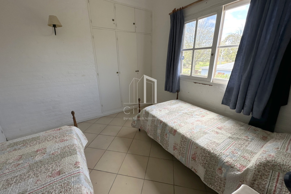 Casa ID.84 - Casa en alquiler 4 dormitorios con piscina en La Barra