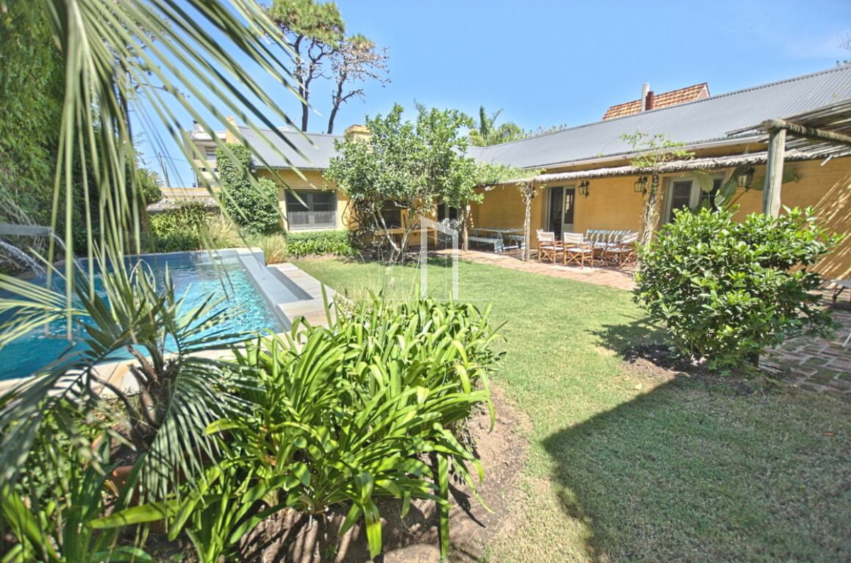 Casa ID.256 - Casa de 3 dormitorios con piscina en La Barra