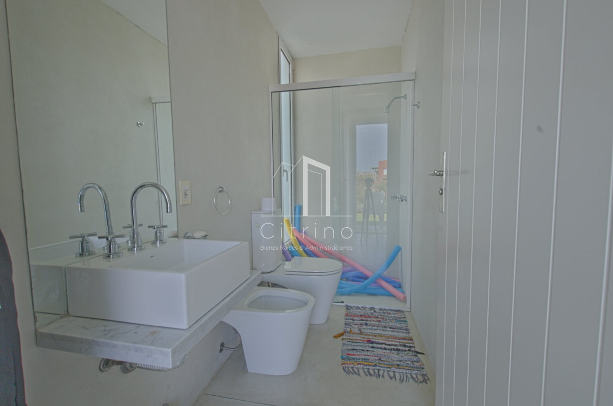 Casa ID.254 - Casa en venta - Punta Piedras