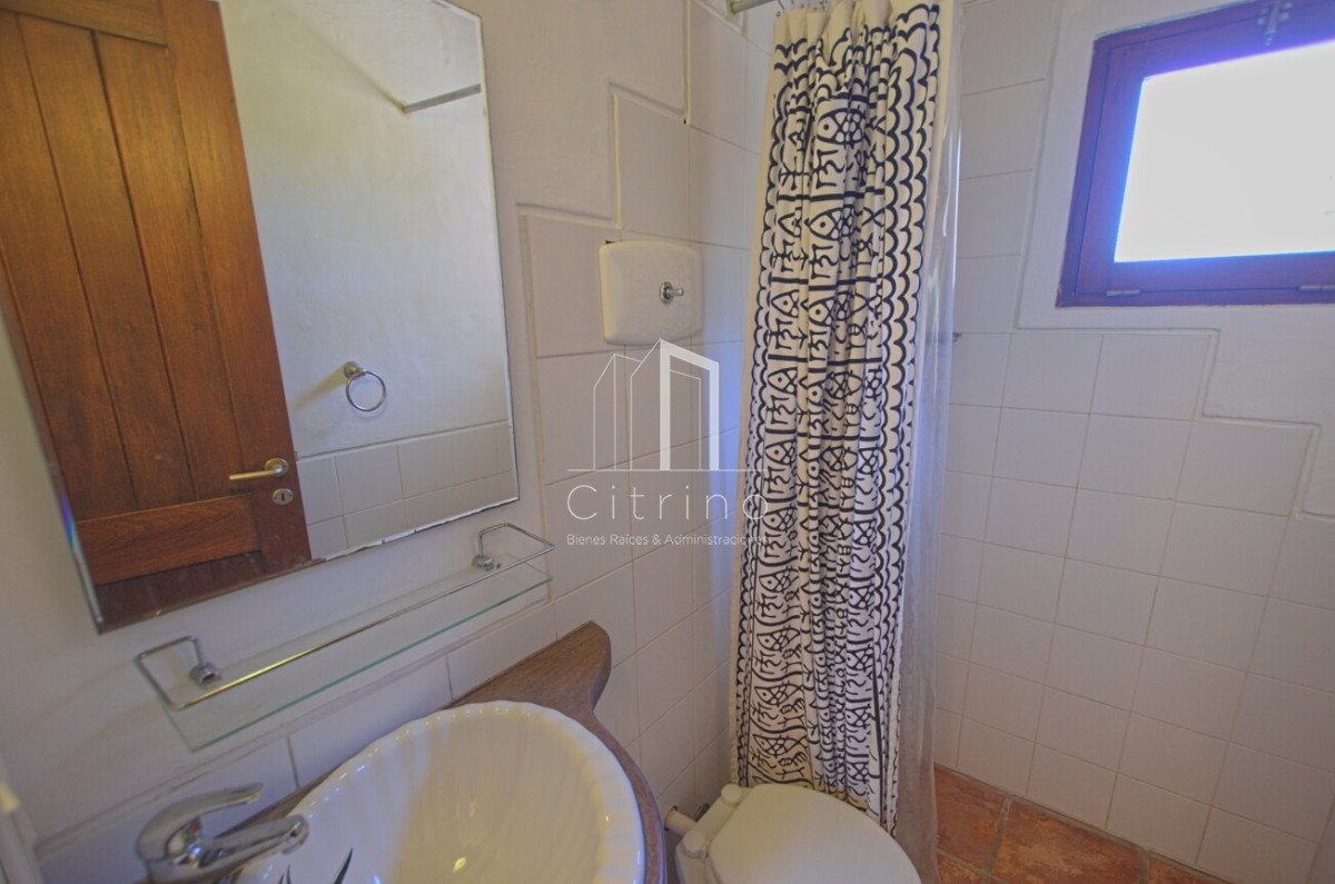 Casa ID.450 - Casa de 3 dormitorios en alquiler en La Barra 
