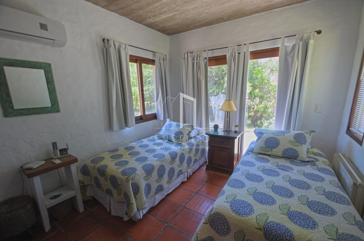 Casa ID.450 - Casa de 3 dormitorios en alquiler en La Barra 