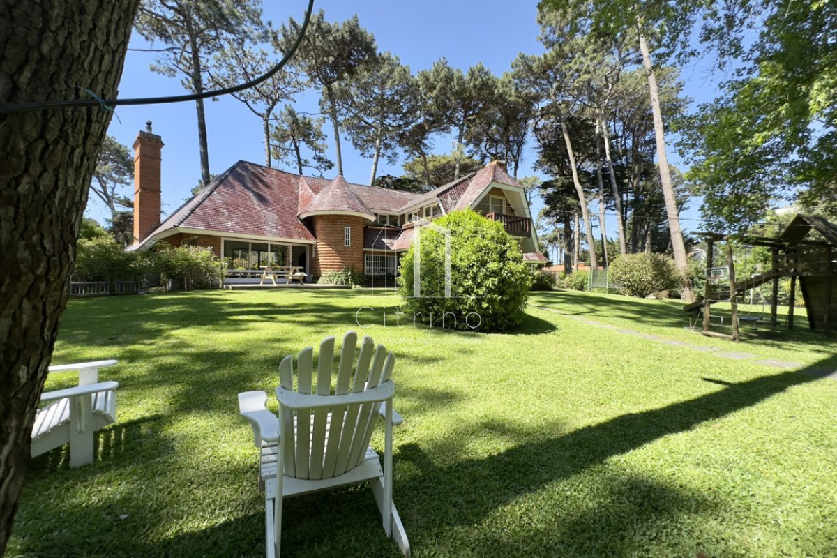 Casa ID.1314 - Casa de 4 dormitorios en venta - San Rafael