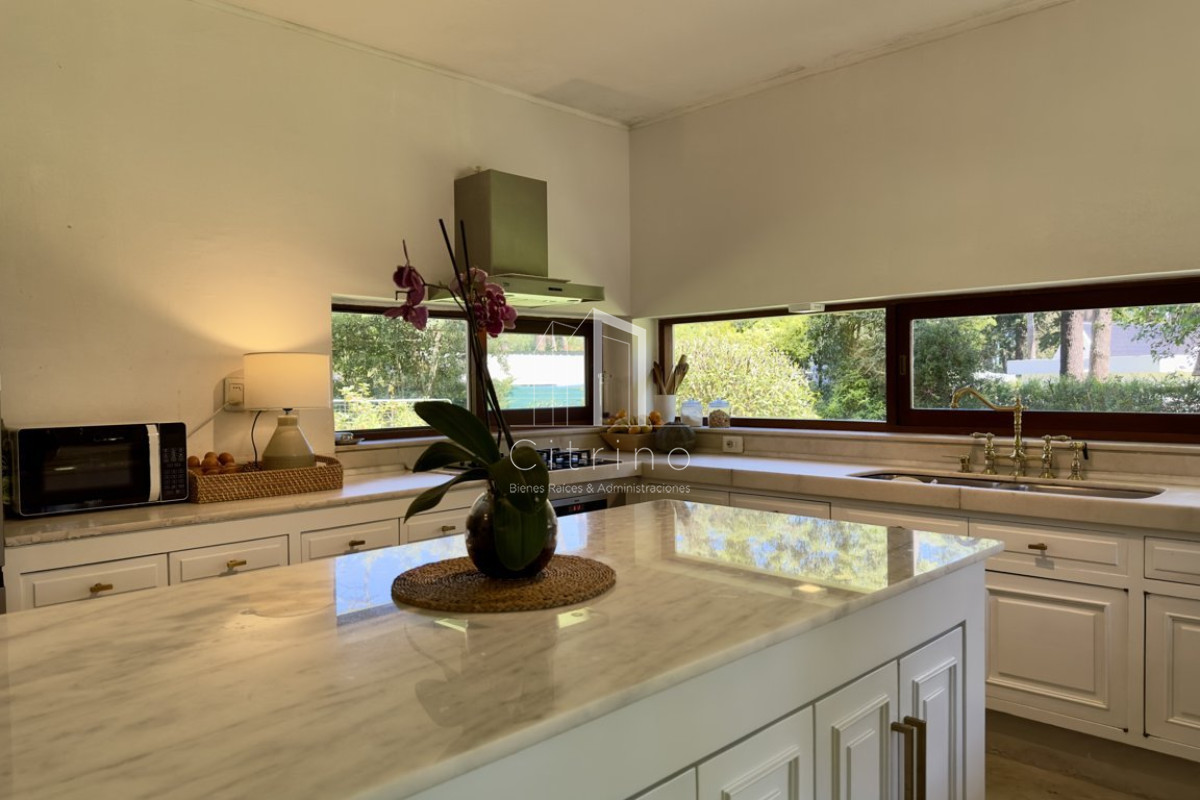 Casa ID.1314 - Casa de 4 dormitorios en venta - San Rafael