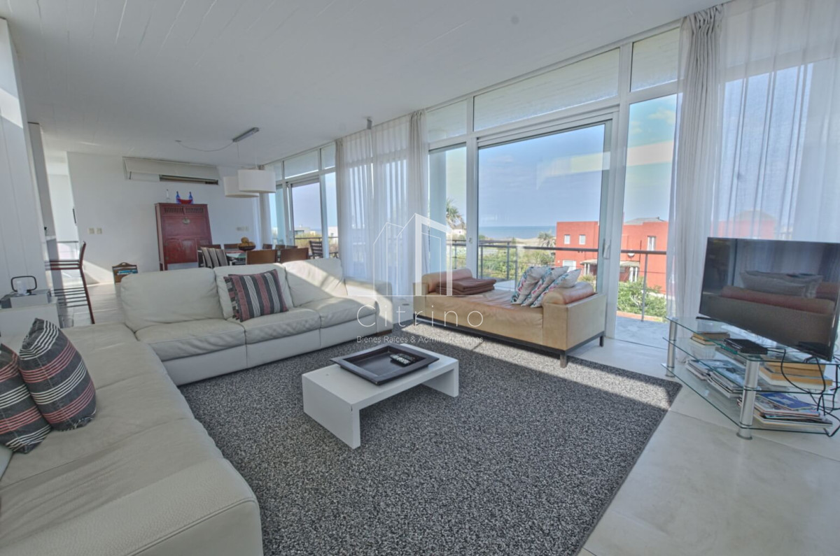 Casa ID.254 - Casa en venta - Punta Piedras