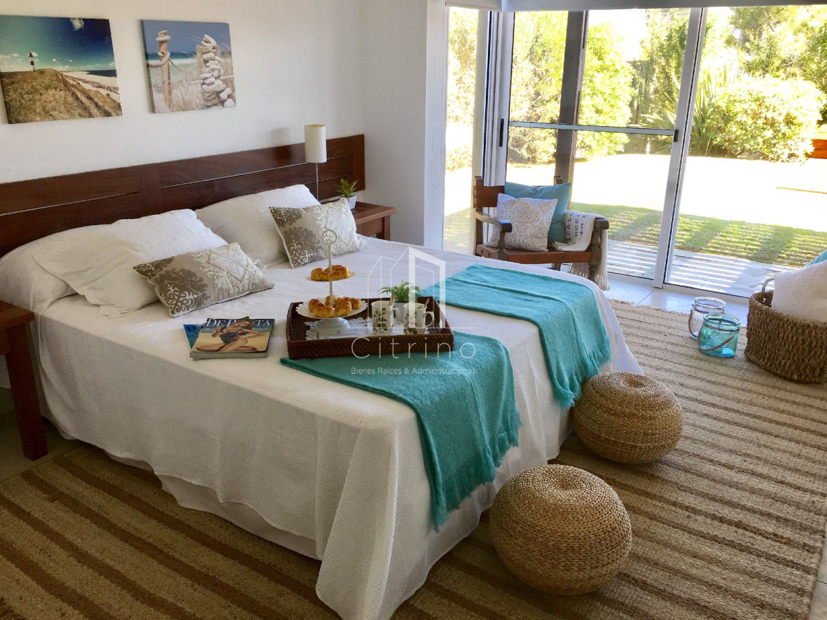 Casa ID.996 - Casa en venta - Punta Piedras