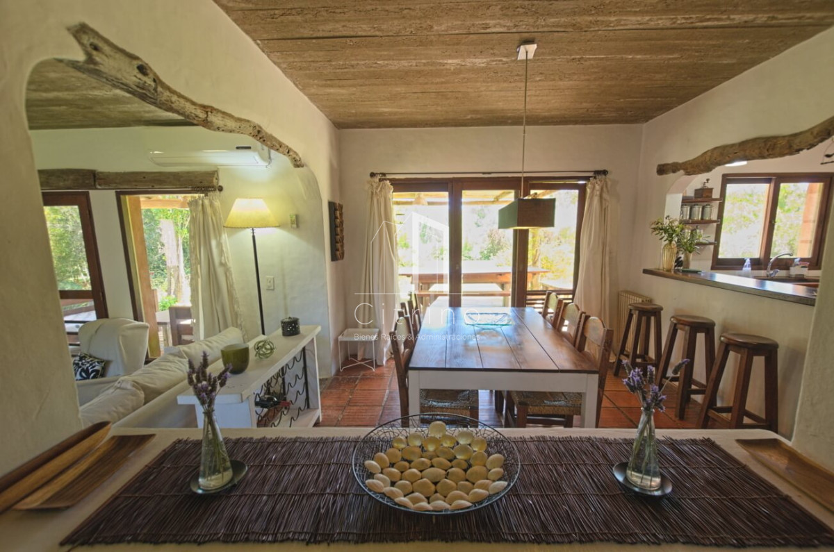 Casa ID.450 - Casa de 3 dormitorios en alquiler en La Barra 