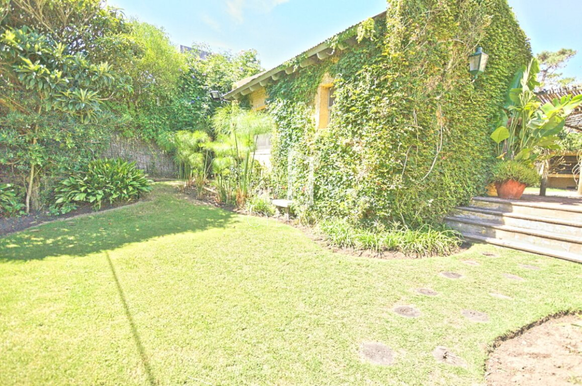 Casa ID.256 - Casa de 3 dormitorios con piscina en La Barra