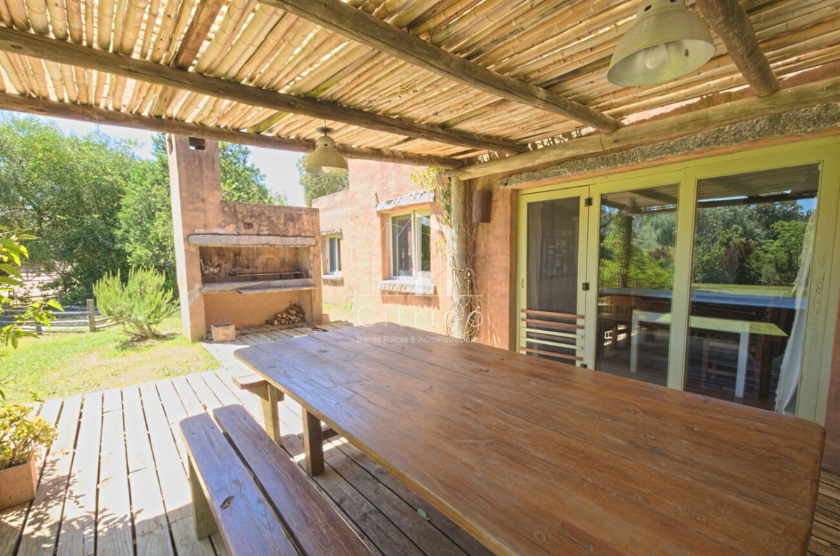 Casa ID.450 - Casa de 3 dormitorios en alquiler en La Barra 