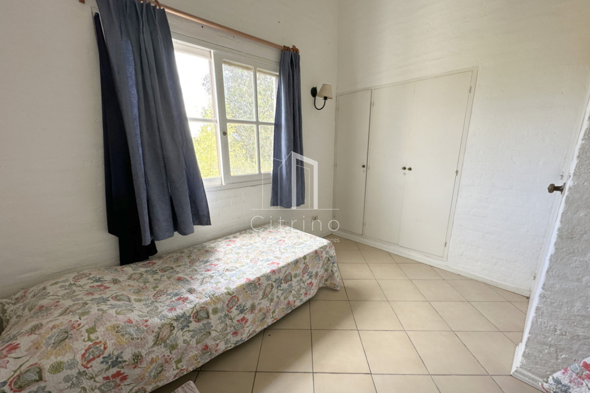 Casa ID.84 - Casa en alquiler 4 dormitorios con piscina en La Barra