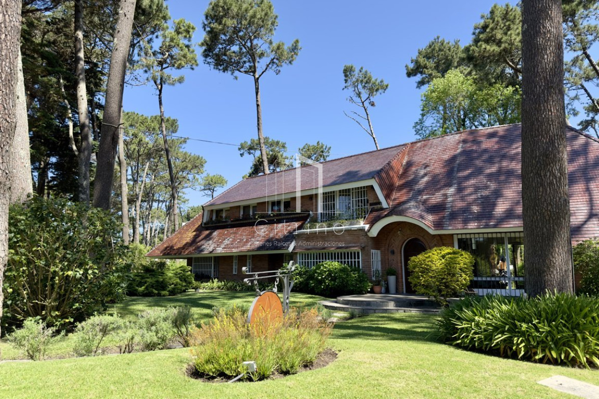 Casa ID.1314 - Casa de 4 dormitorios en venta - San Rafael