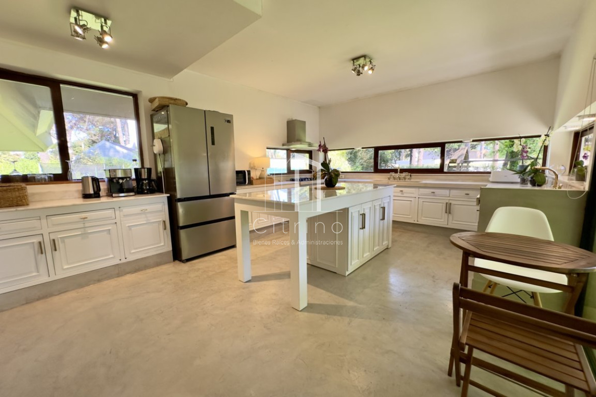 Casa ID.1314 - Casa de 4 dormitorios en venta - San Rafael