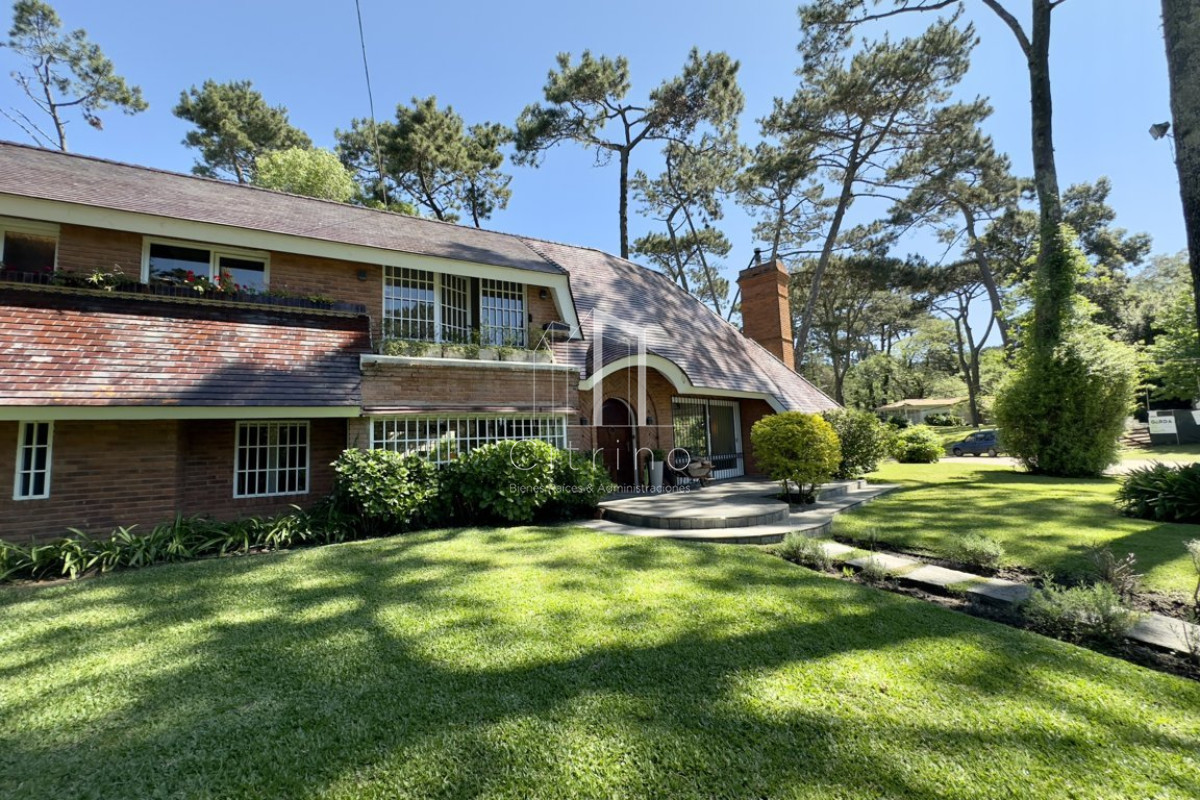 Casa ID.1314 - Casa de 4 dormitorios en venta - San Rafael