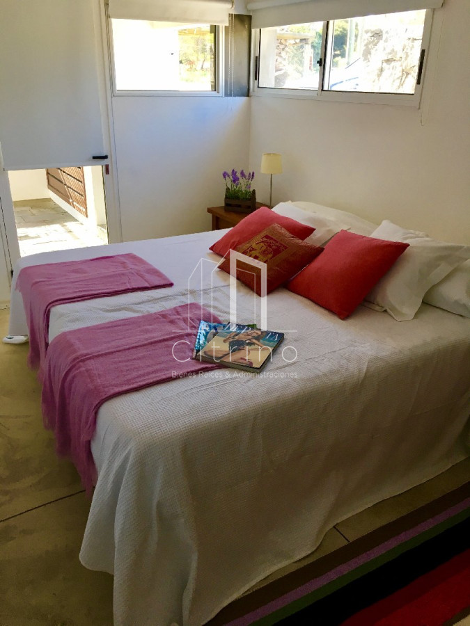 Casa ID.996 - Casa en venta - Punta Piedras