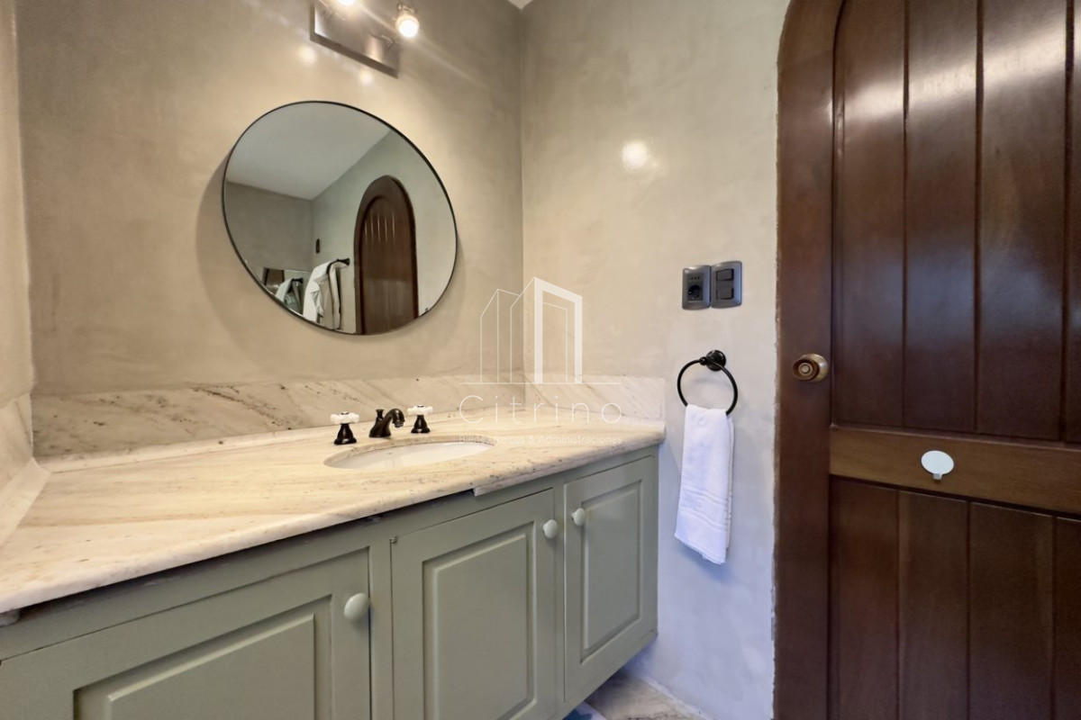 Casa ID.1314 - Casa de 4 dormitorios en venta - San Rafael