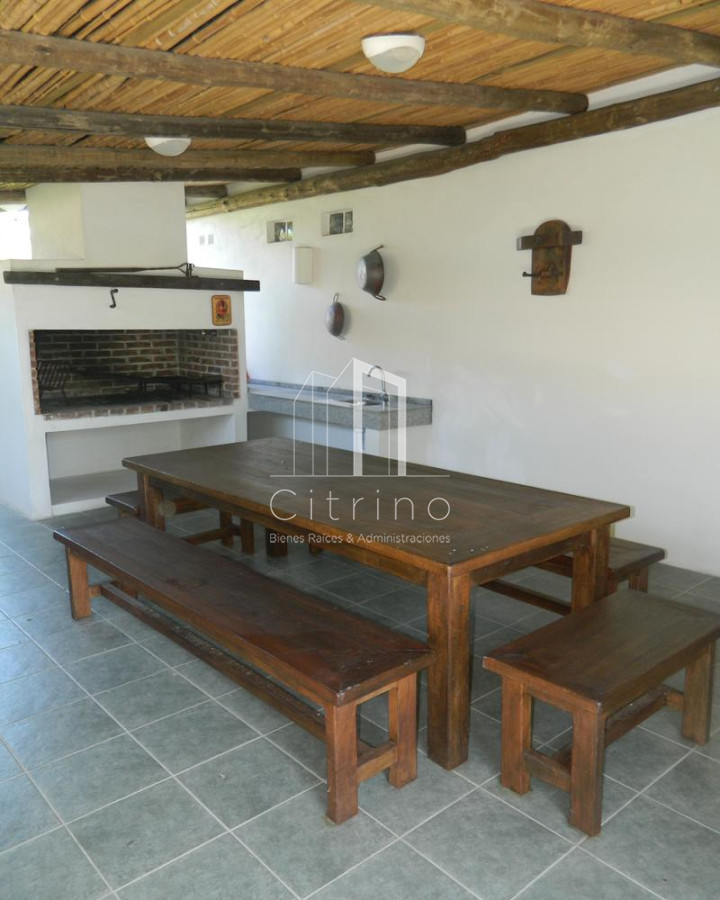 Casa ID.967 - Casa en alquiler de 2 dormitorios 